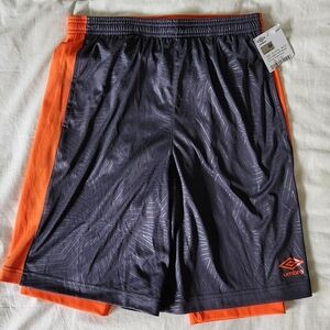 Boys Umbro shorts 16/18 NWT